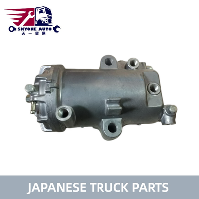 ชิ้นส่วนรถบรรทุกญี่ปุ่น Fuel Filter Assy 23300-E0131 23300-2710 สําหรับรถบรรทุก HINO 500/700 FS2P FY1E P11C