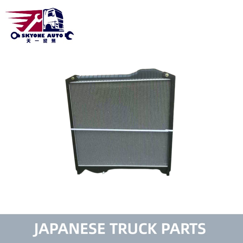 ชิ้นส่วนเครื่องยนต์ Hino 16090-5572 16081-5592 16081-5572 หม้อน้ำ Assy สำหรับ HINO 700 PROFIA P11C K13C ชิ้นส่วนรถบรรทุกญี่ปุ่น
